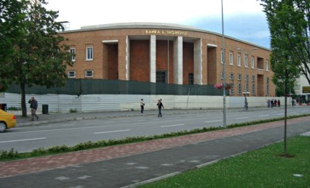Kredite me probleme, bankat ristrukturojne 10 miliarde leke hua